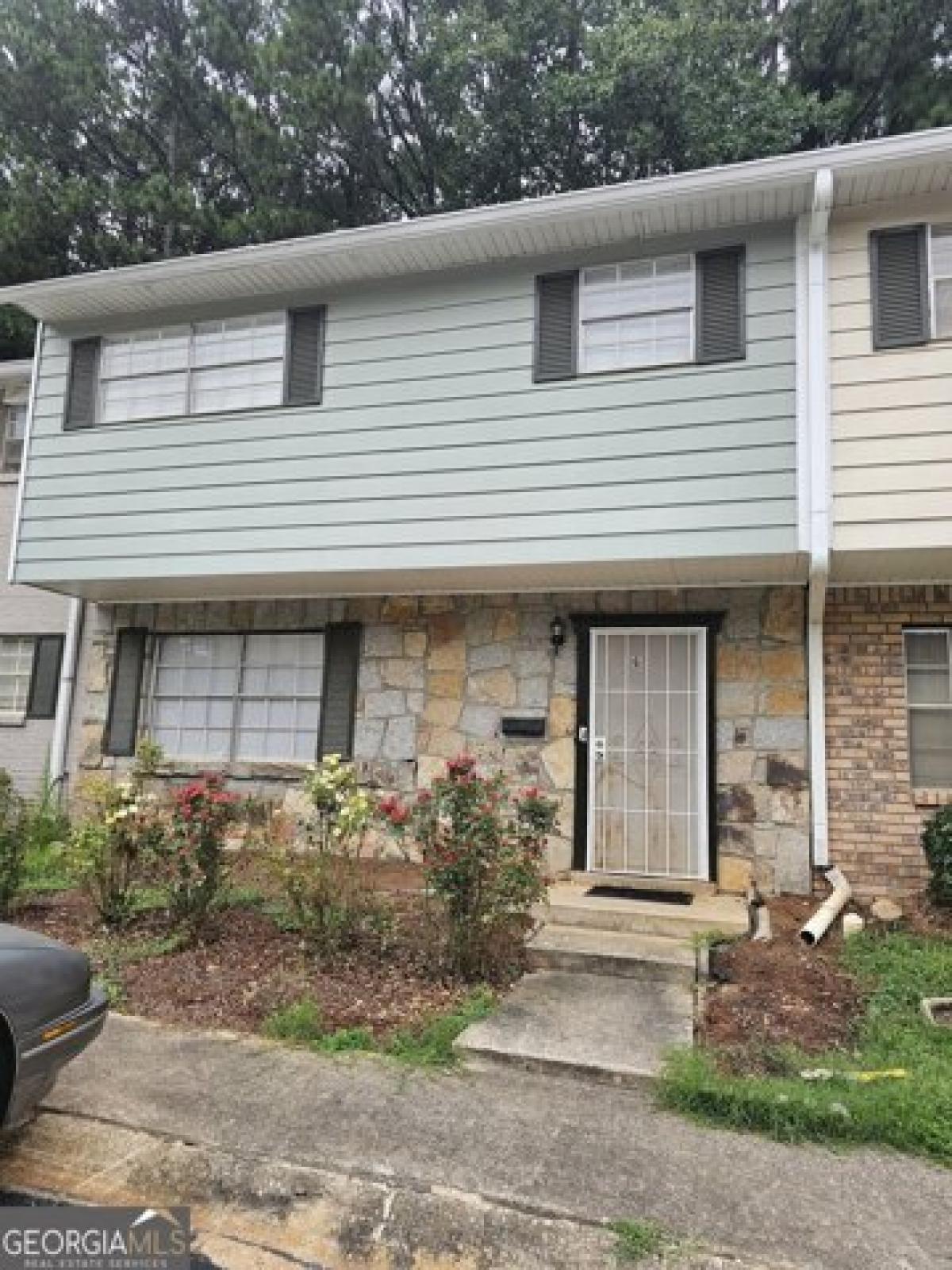 Picture of Home For Sale in Union City, Georgia, United States