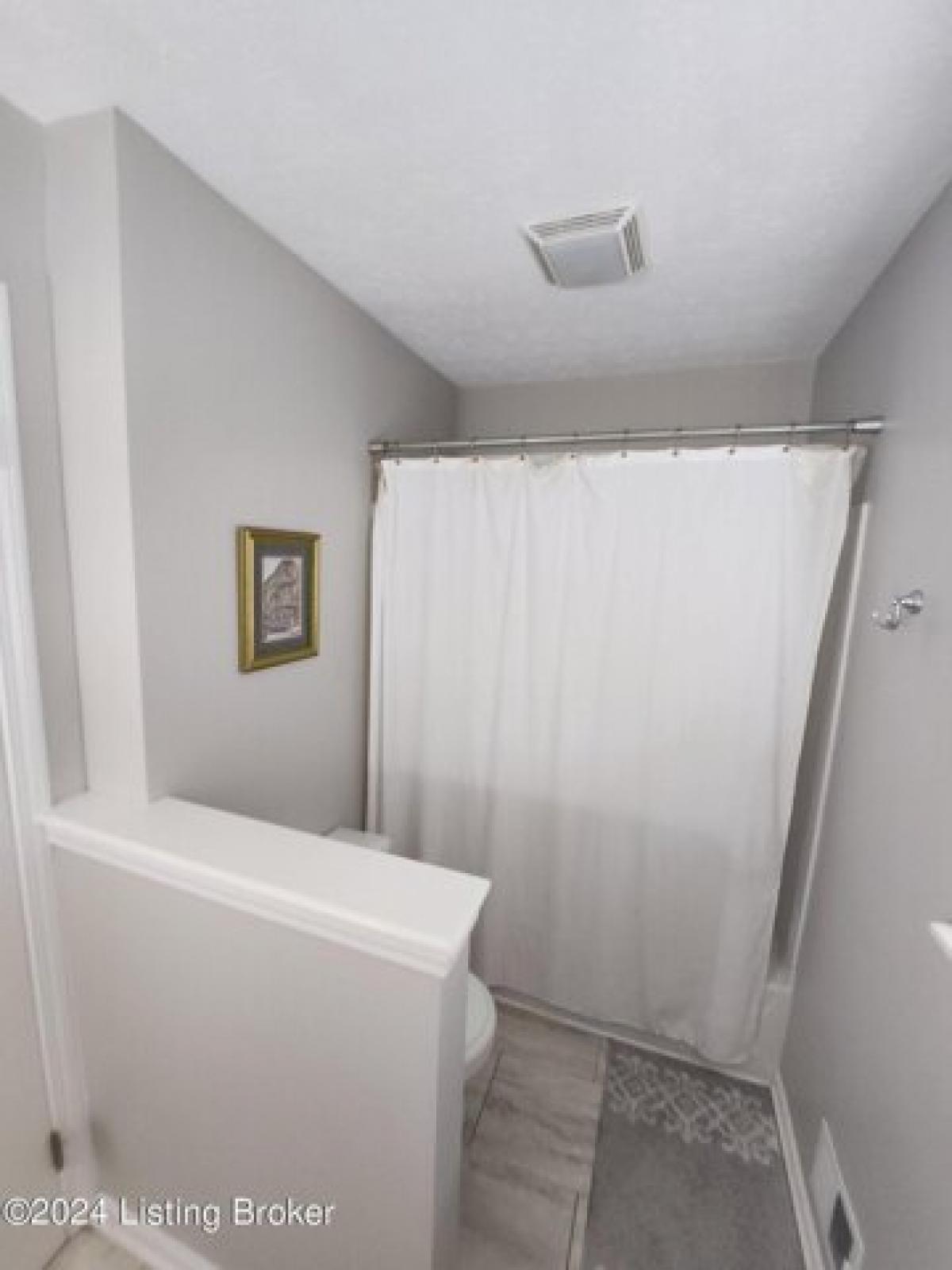 Picture of Home For Sale in Louisville, Kentucky, United States