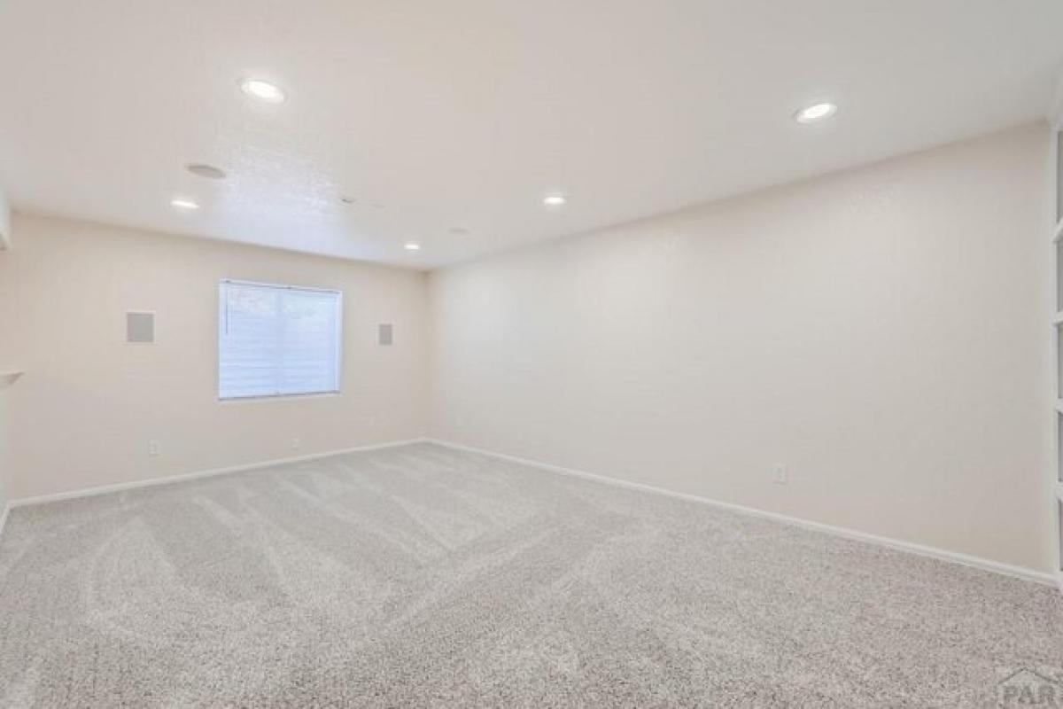 Picture of Home For Sale in Pueblo West, Colorado, United States