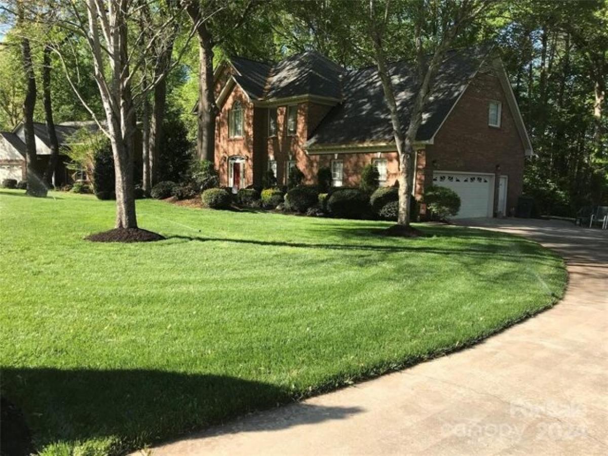 Picture of Home For Sale in Gastonia, North Carolina, United States