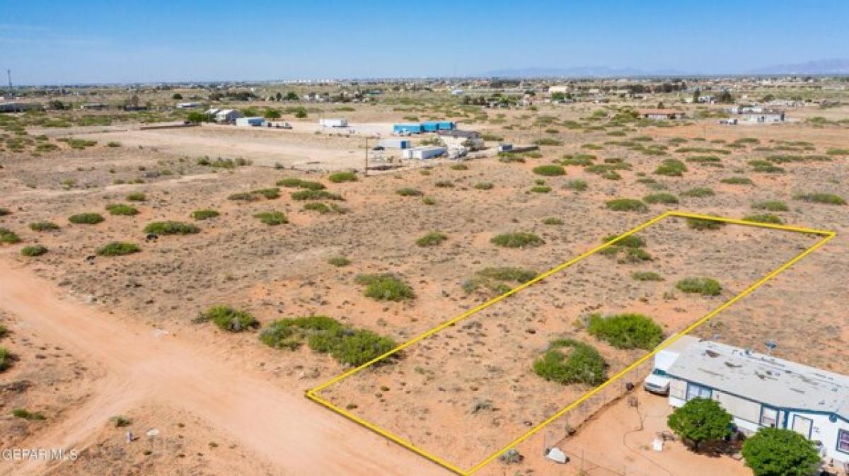 Picture of Residential Land For Sale in El Paso, Texas, United States