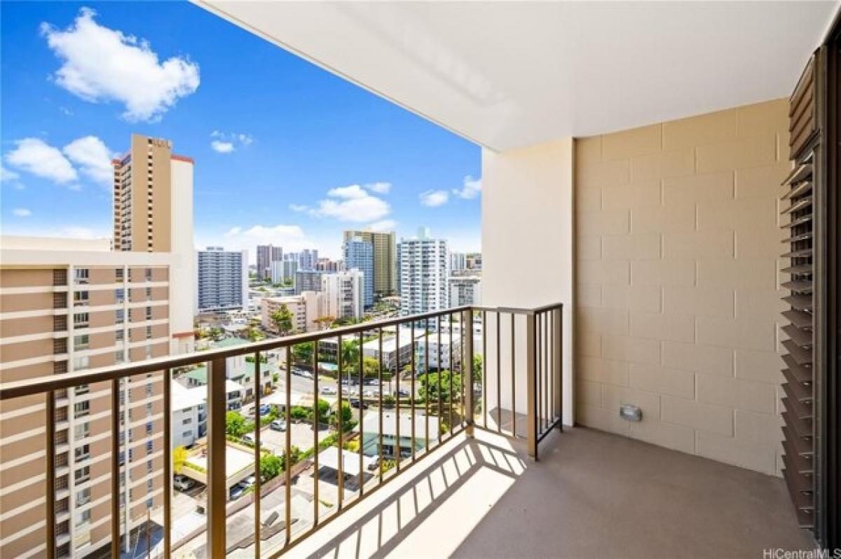 Picture of Home For Sale in Honolulu, Hawaii, United States