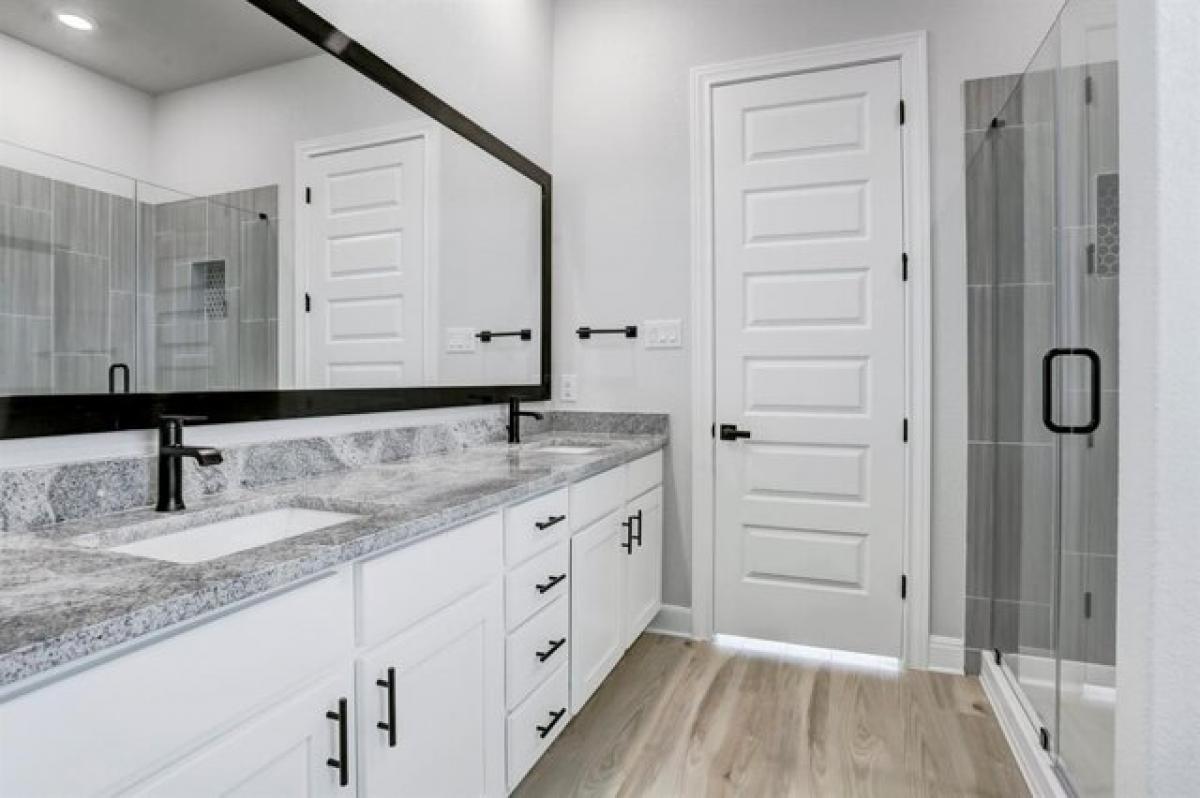 Picture of Home For Sale in Manor, Texas, United States