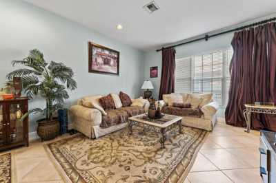 Home For Rent in Palm Beach Gardens, Florida