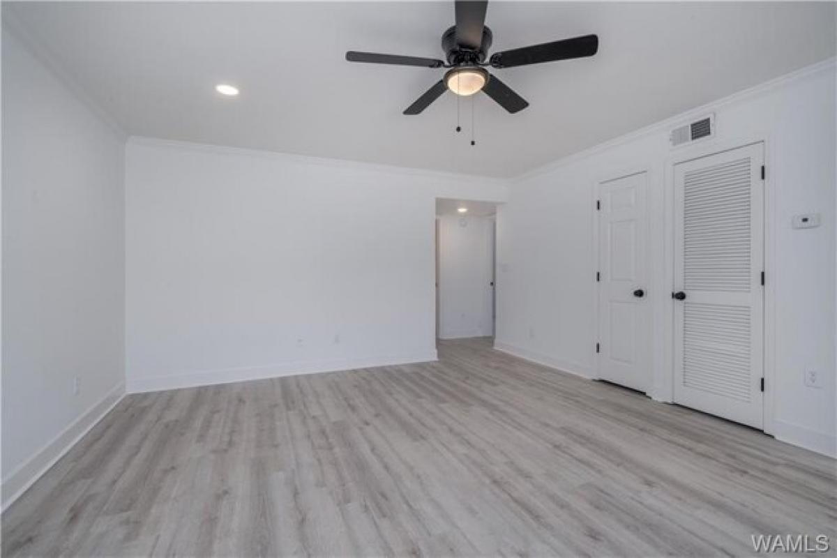 Picture of Home For Sale in Tuscaloosa, Alabama, United States