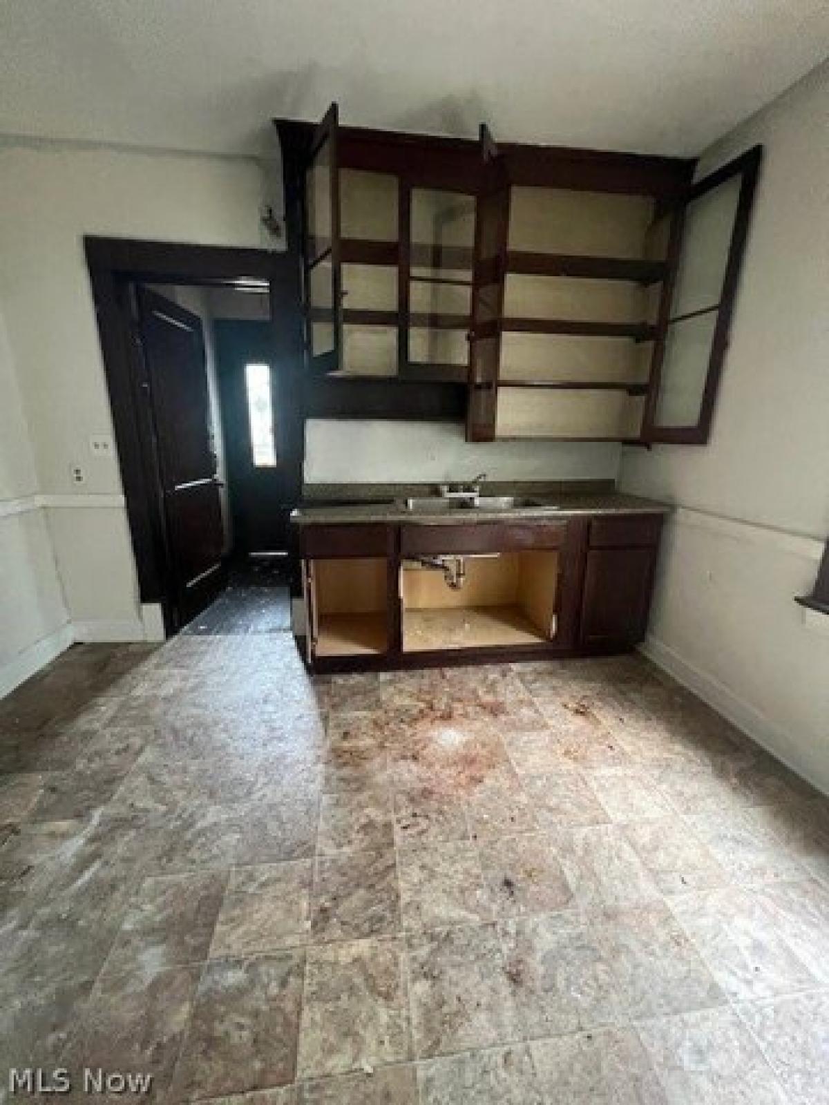 Picture of Home For Sale in Cleveland, Ohio, United States