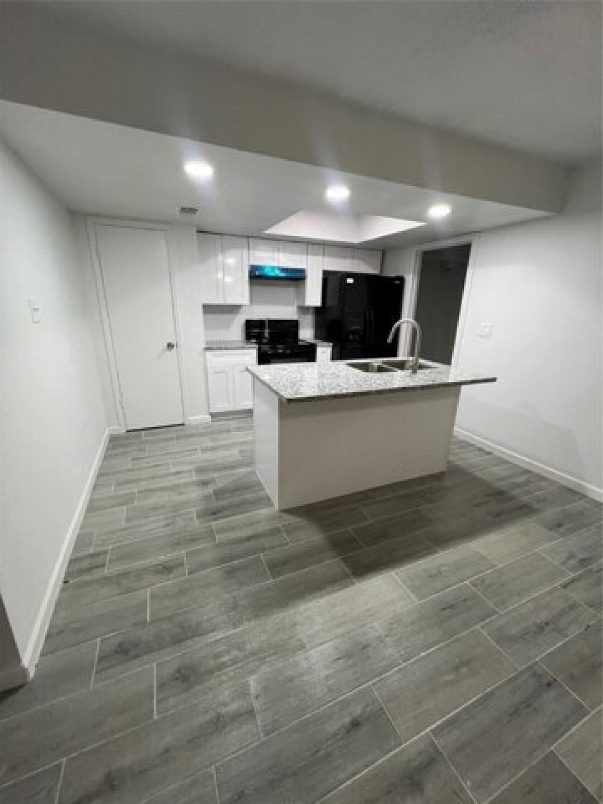 Picture of Home For Sale in Houston, Texas, United States