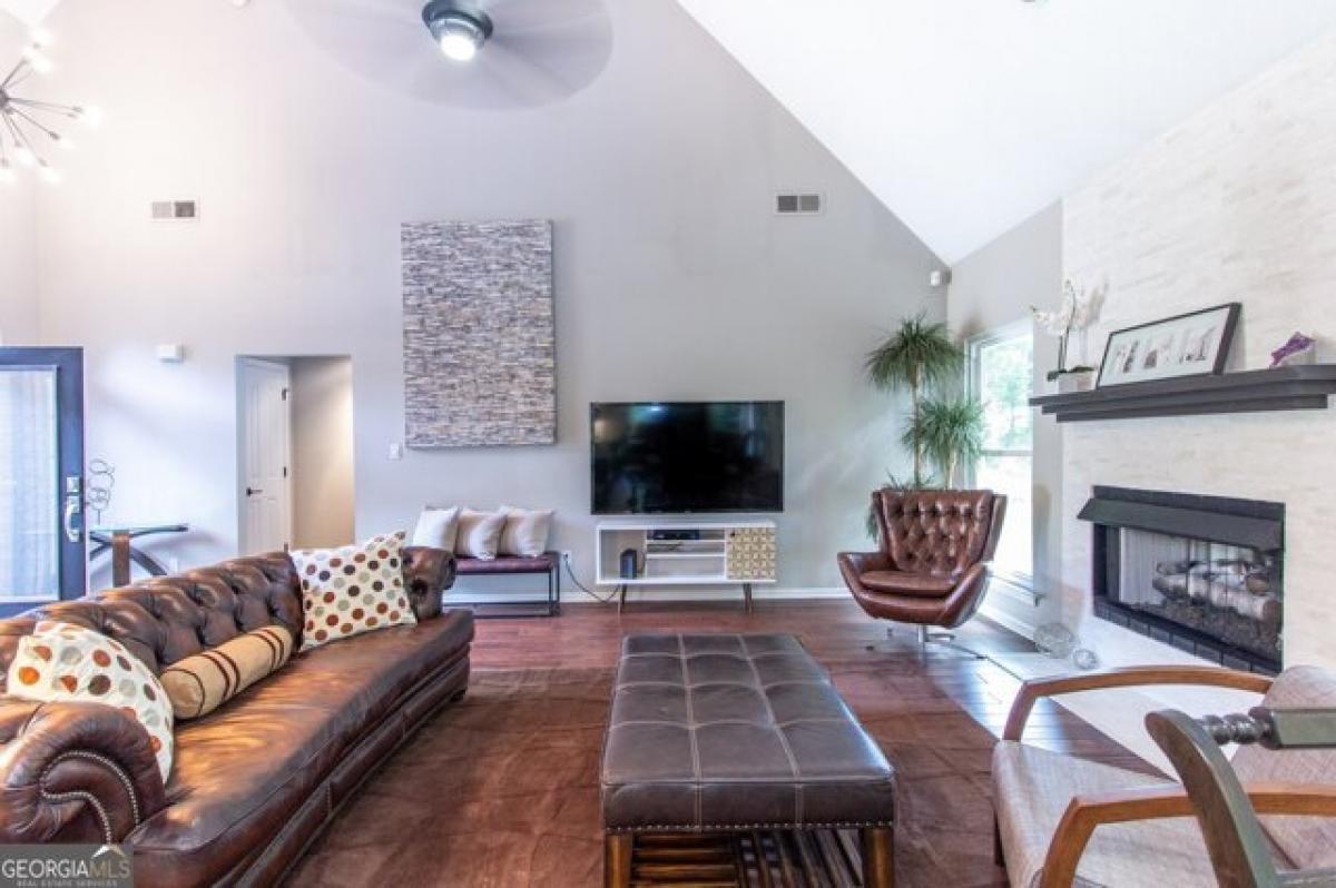 Picture of Home For Sale in Fayetteville, Georgia, United States