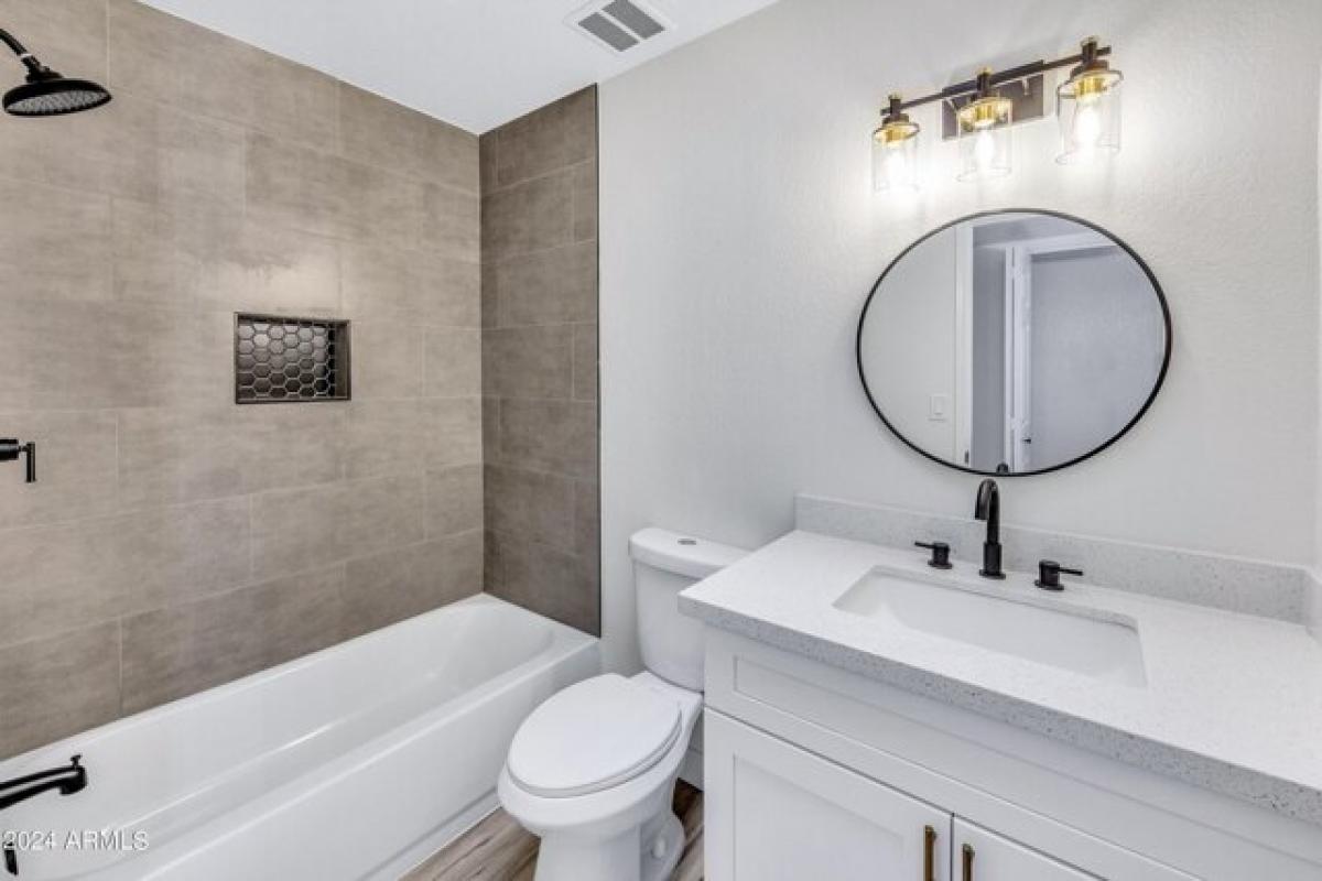 Picture of Home For Sale in Phoenix, Arizona, United States