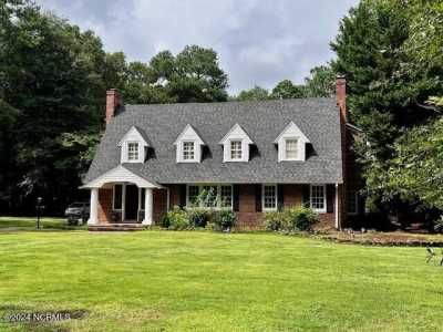Home For Sale in Pinehurst, North Carolina