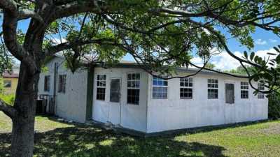 Home For Sale in Miami Gardens, Florida