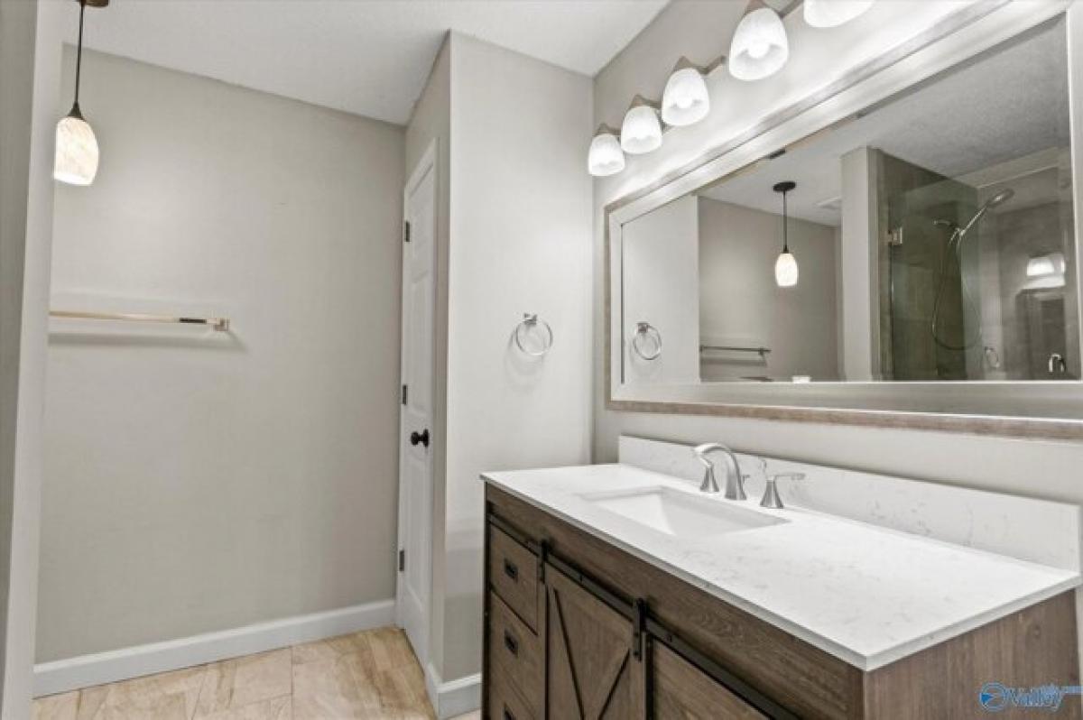 Picture of Home For Sale in Huntsville, Alabama, United States