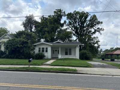 Home For Sale in Columbia, Tennessee