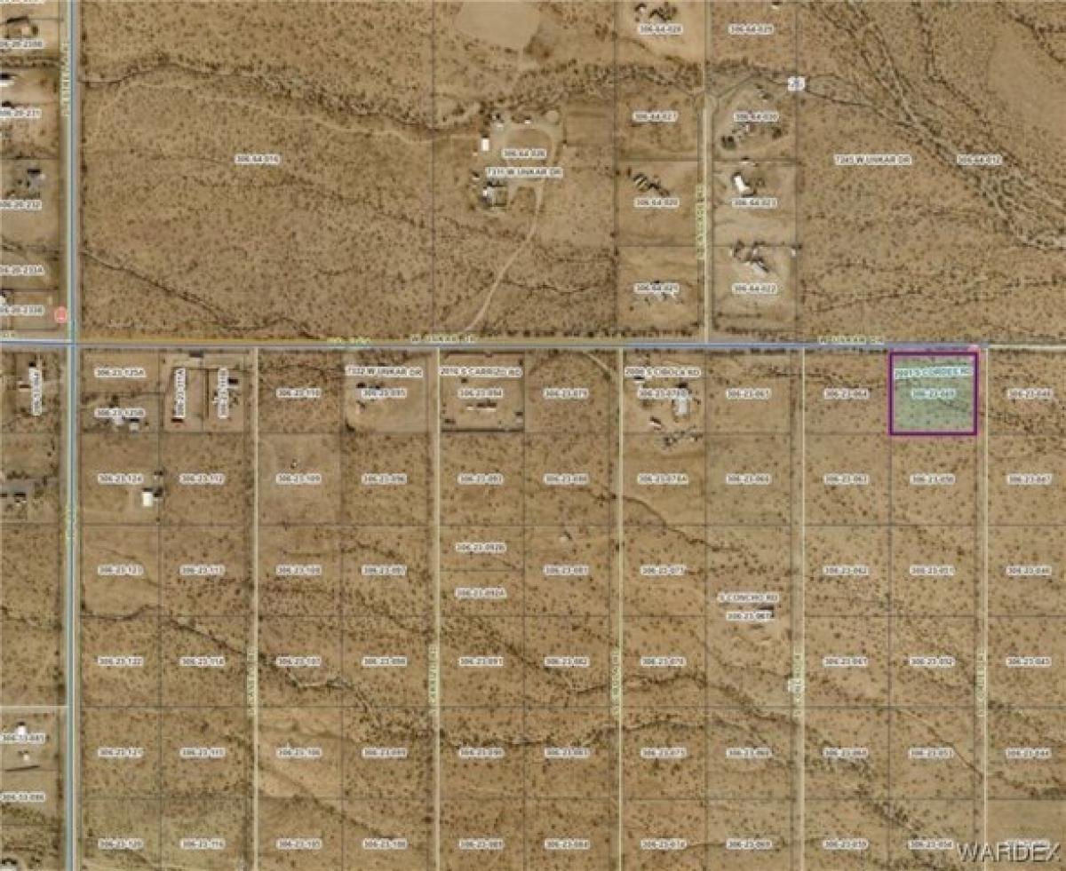 Picture of Residential Land For Sale in Golden Valley, Arizona, United States