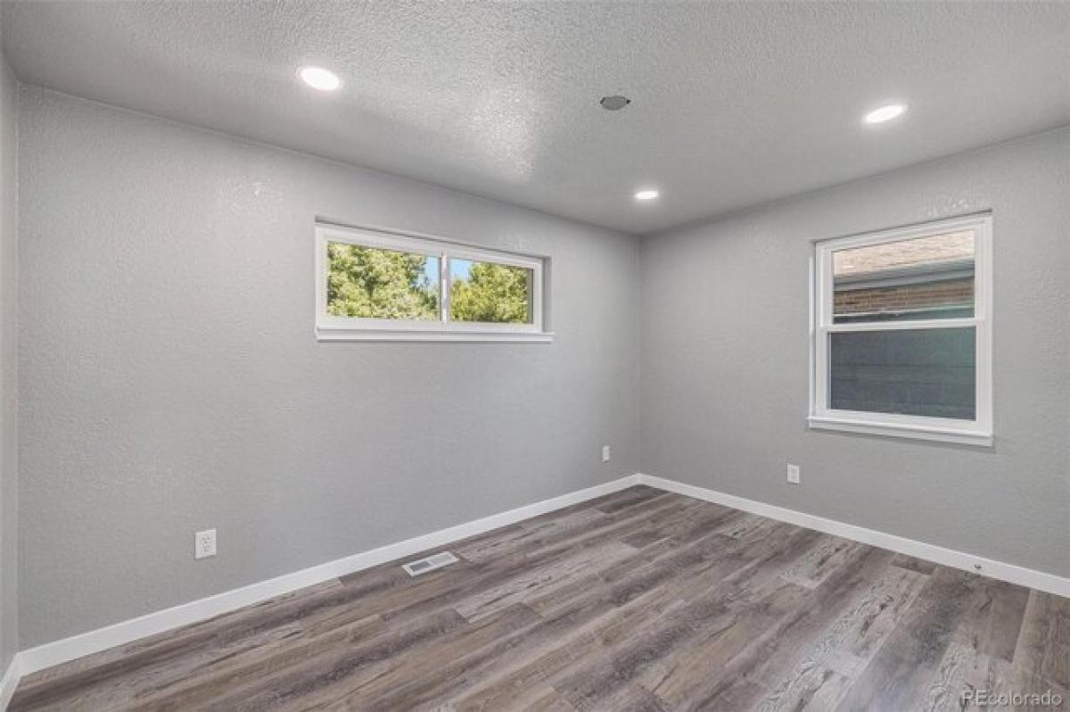 Picture of Home For Sale in Aurora, Colorado, United States