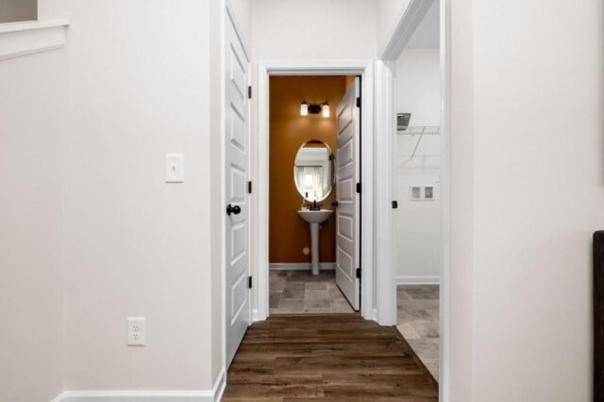 Picture of Home For Sale in Calhoun, Georgia, United States