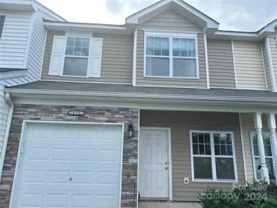 Home For Sale in Charlotte, North Carolina