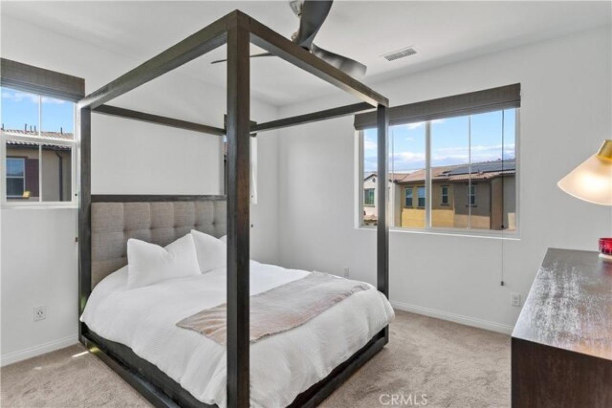 Picture of Home For Sale in Oceanside, California, United States