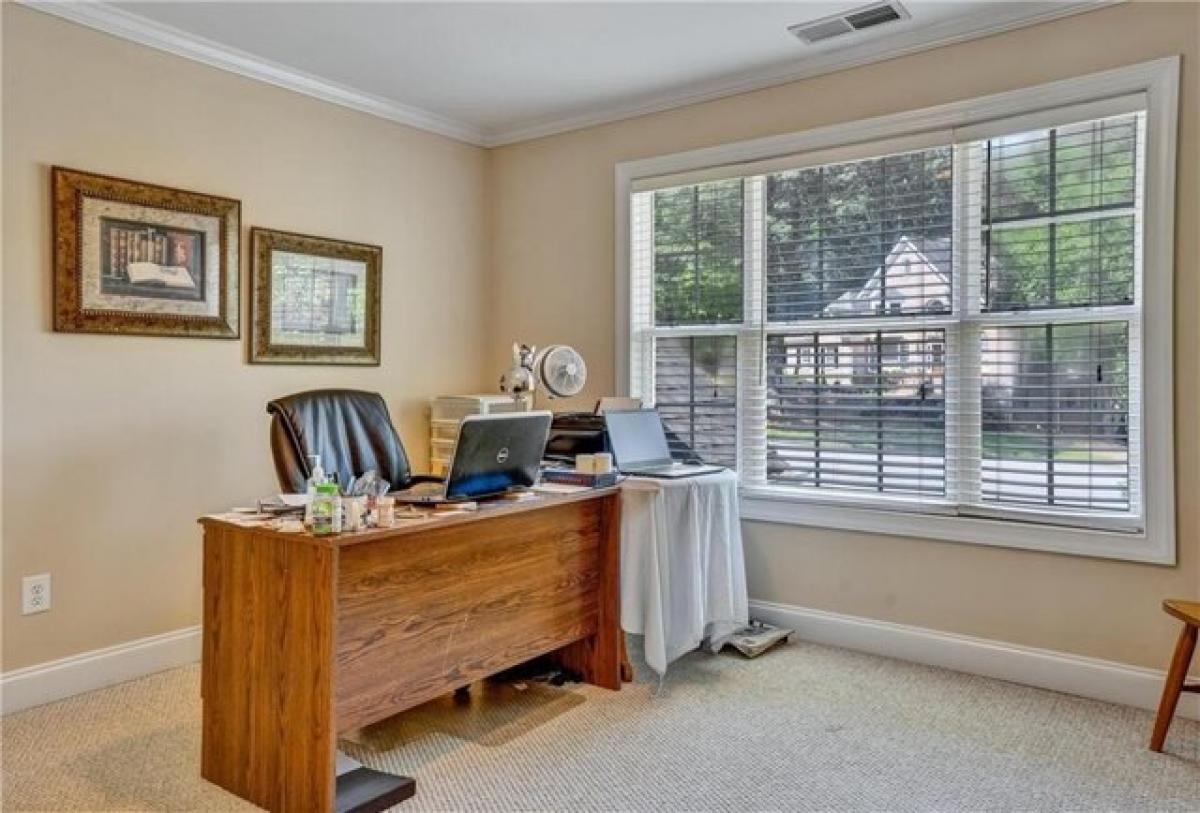 Picture of Home For Sale in Alpharetta, Georgia, United States