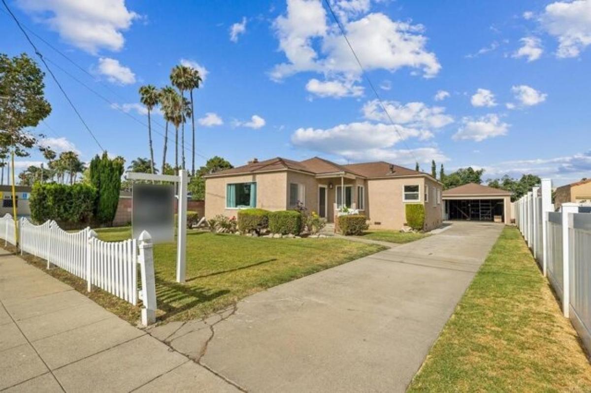 Picture of Home For Sale in Santa Ana, California, United States