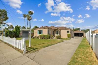 Home For Sale in Santa Ana, California