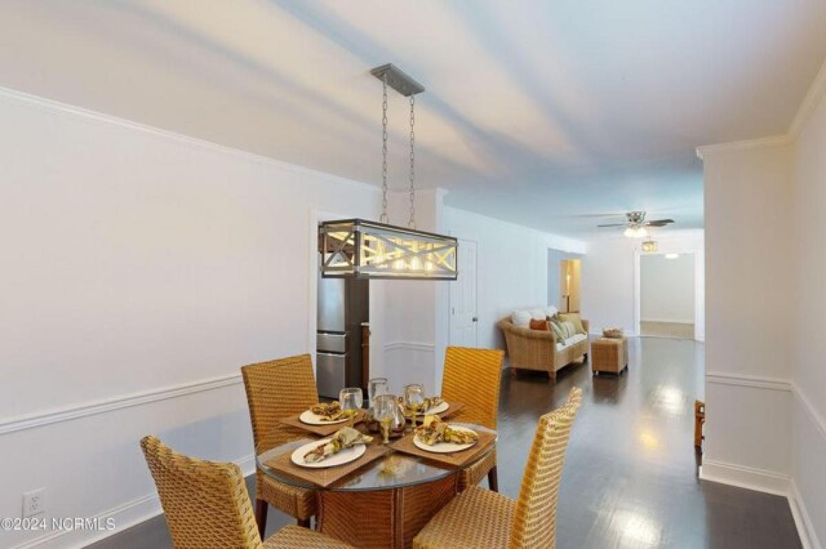 Picture of Home For Sale in Jacksonville, North Carolina, United States