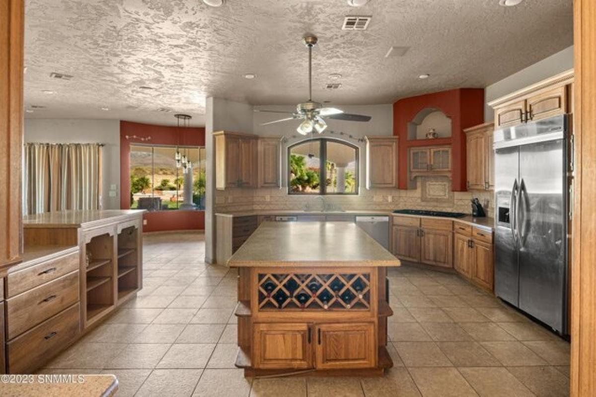 Picture of Home For Sale in Las Cruces, New Mexico, United States