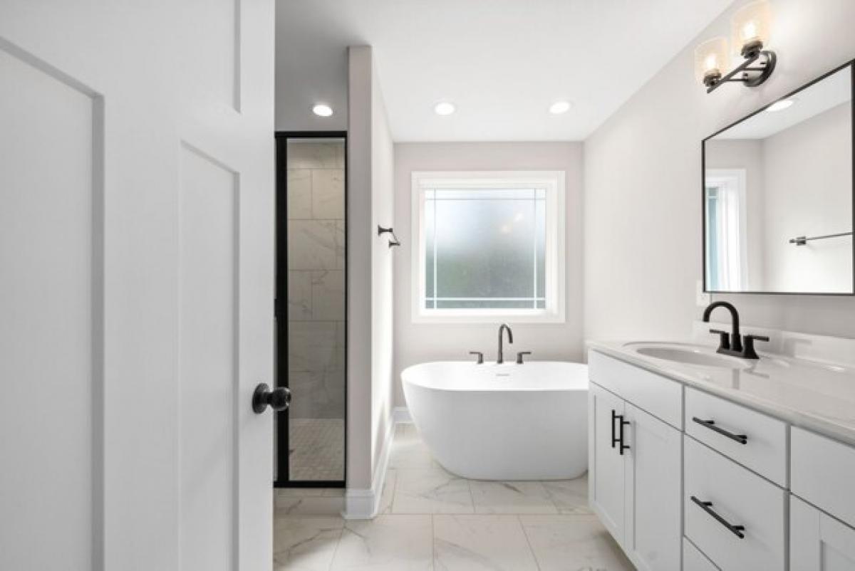 Picture of Home For Sale in Clarksville, Tennessee, United States