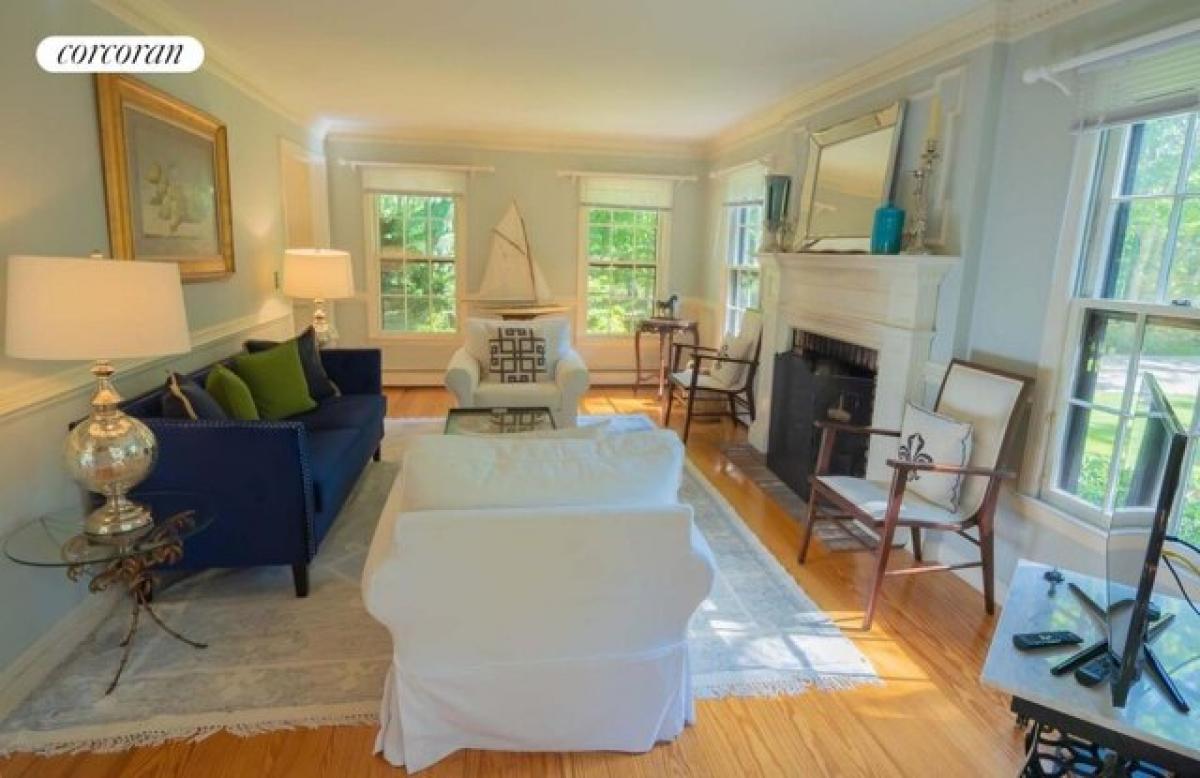 Picture of Home For Rent in East Hampton, New York, United States