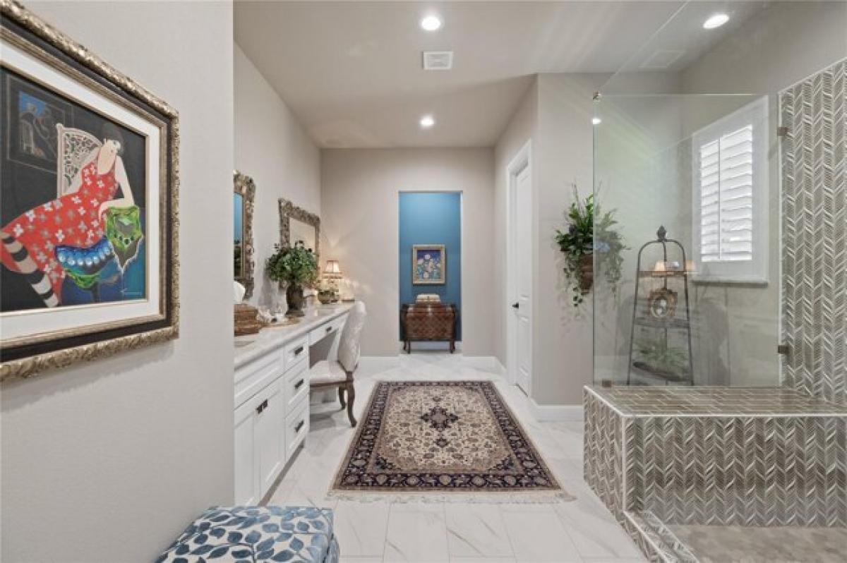 Picture of Home For Sale in Granbury, Texas, United States