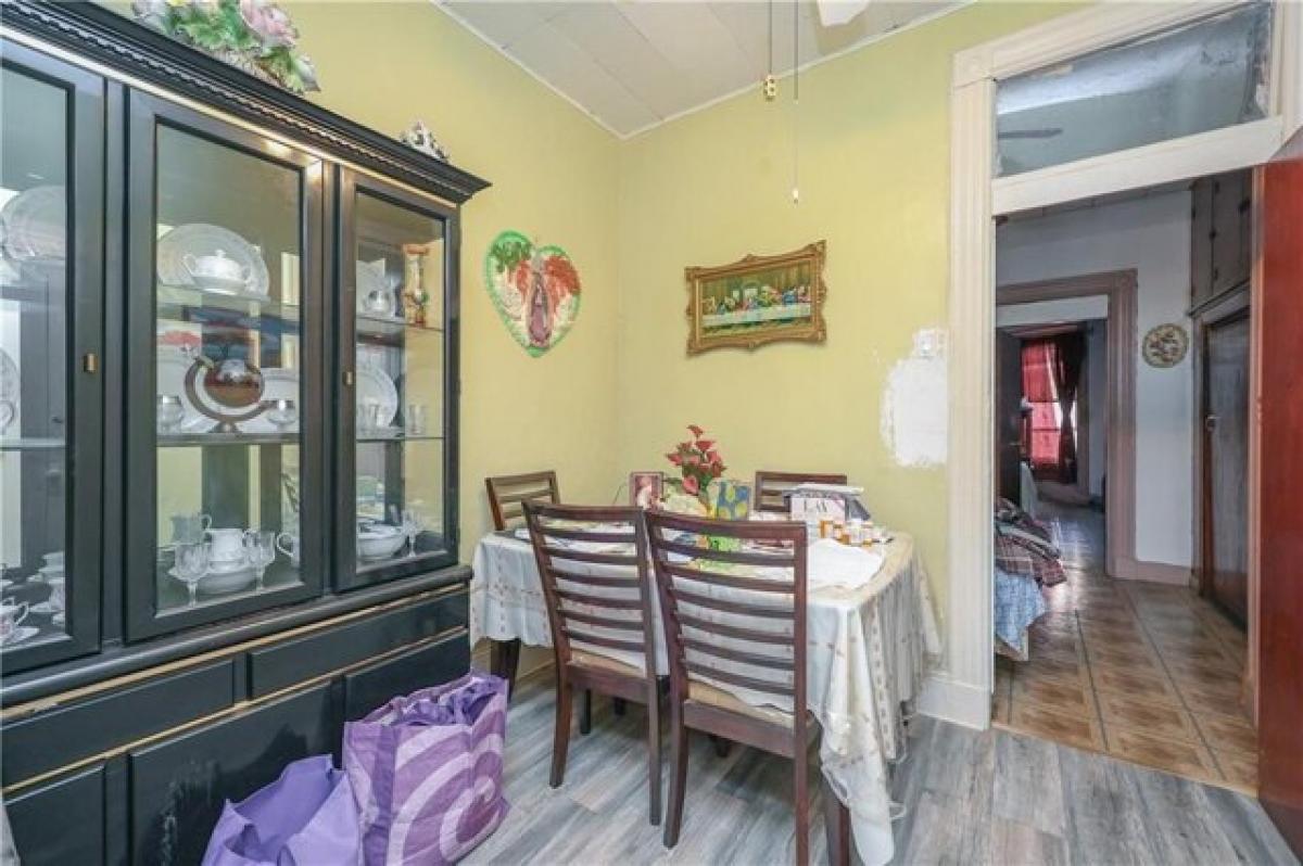 Picture of Home For Sale in Brooklyn, New York, United States