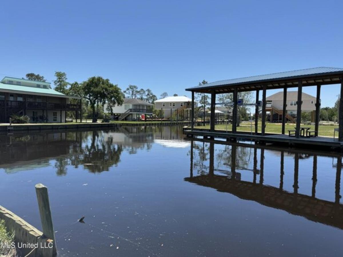 Picture of Residential Land For Sale in Bay Saint Louis, Mississippi, United States