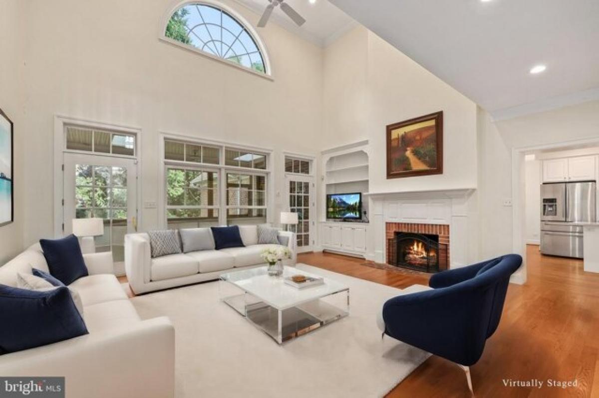 Picture of Home For Sale in Winchester, Virginia, United States