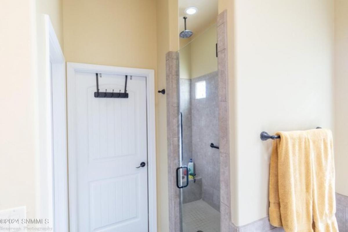 Picture of Home For Sale in Las Cruces, New Mexico, United States