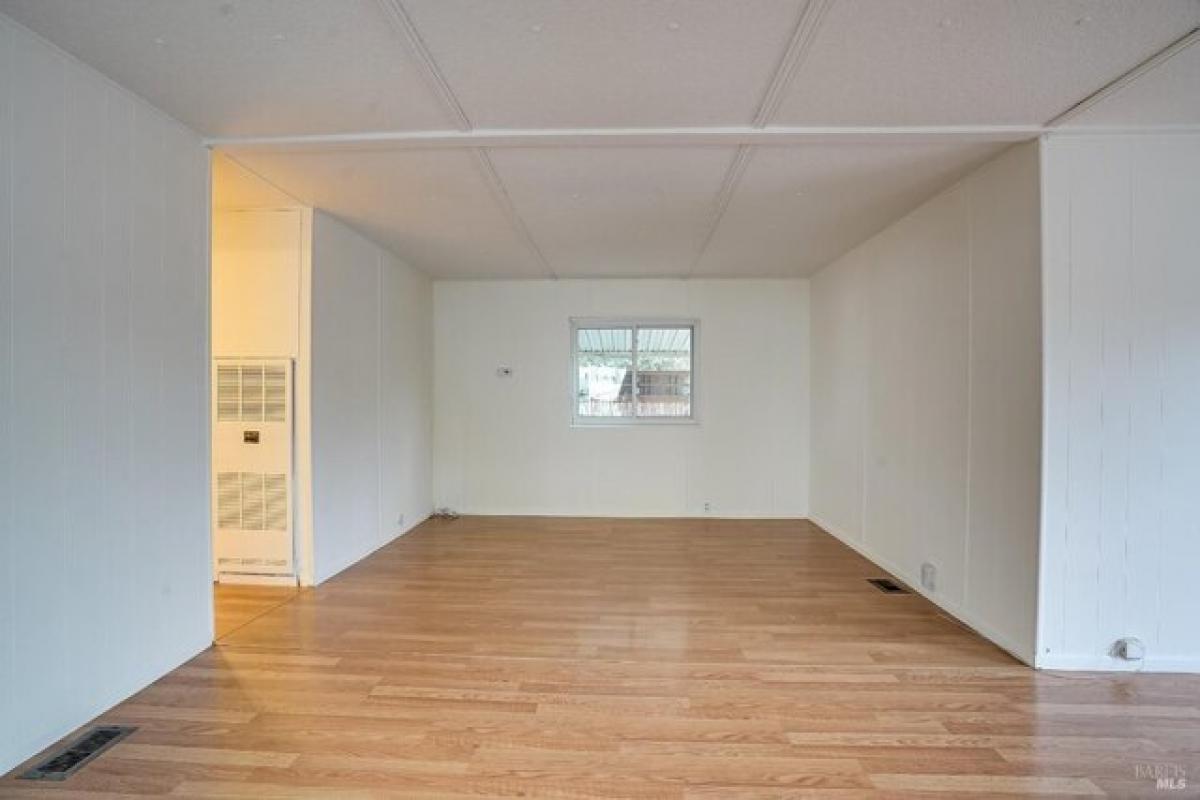 Picture of Home For Sale in Santa Rosa, California, United States