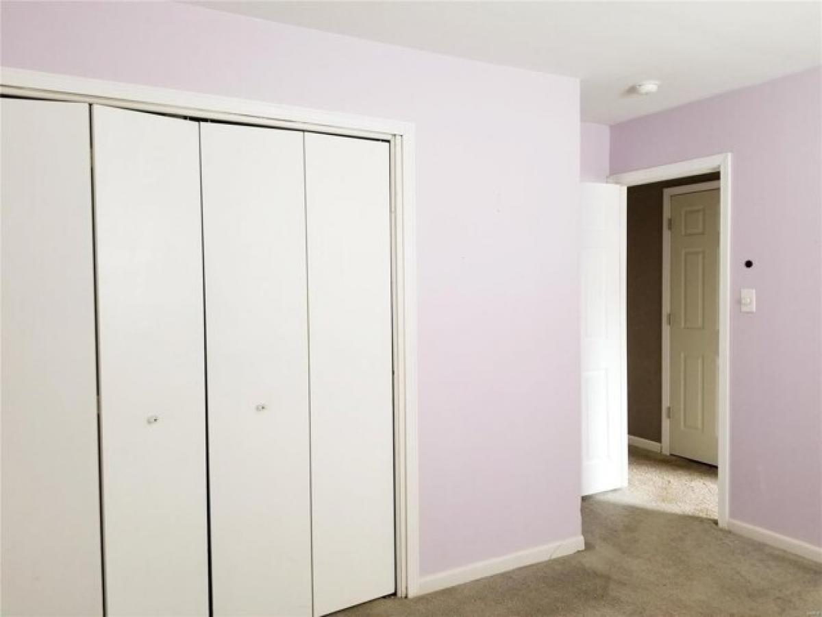 Picture of Home For Sale in Granite City, Illinois, United States