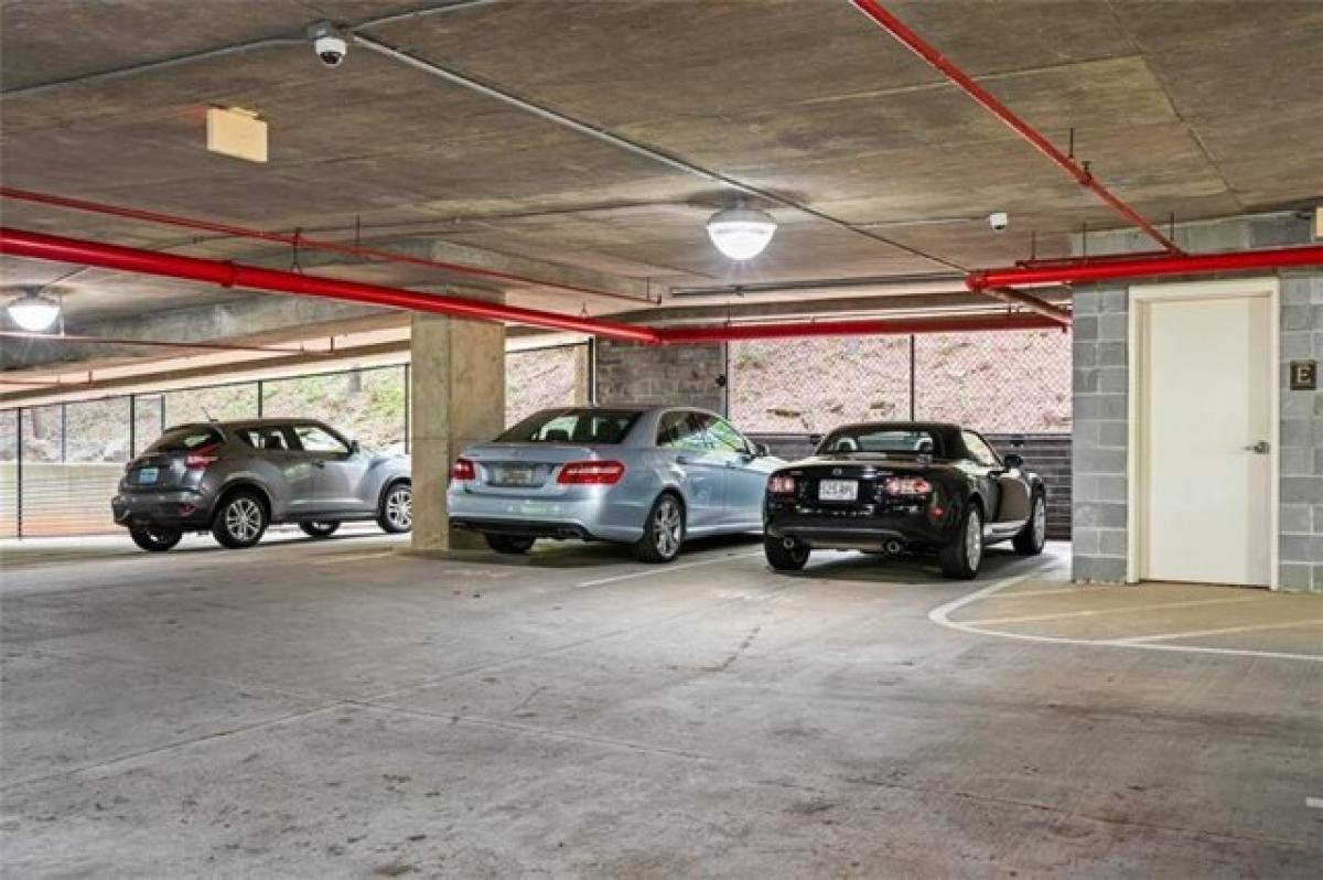 Picture of Home For Sale in Atlanta, Georgia, United States