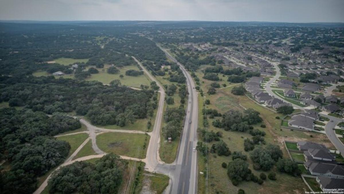 Picture of Residential Land For Sale in New Braunfels, Texas, United States