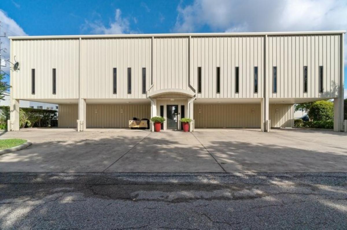 Picture of Home For Sale in Spring, Texas, United States