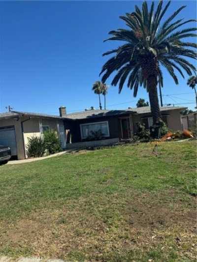 Home For Sale in Fontana, California