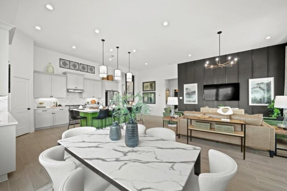 Picture of Home For Sale in Willis, Texas, United States