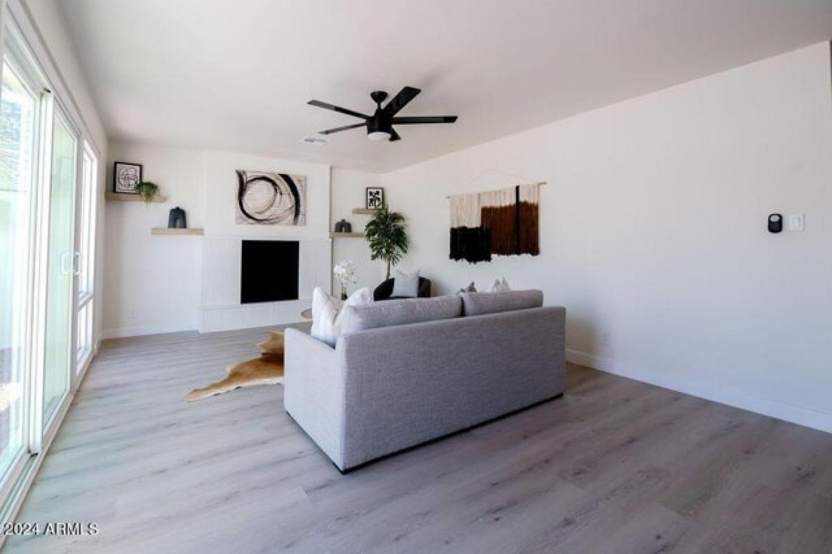 Picture of Home For Sale in Phoenix, Arizona, United States