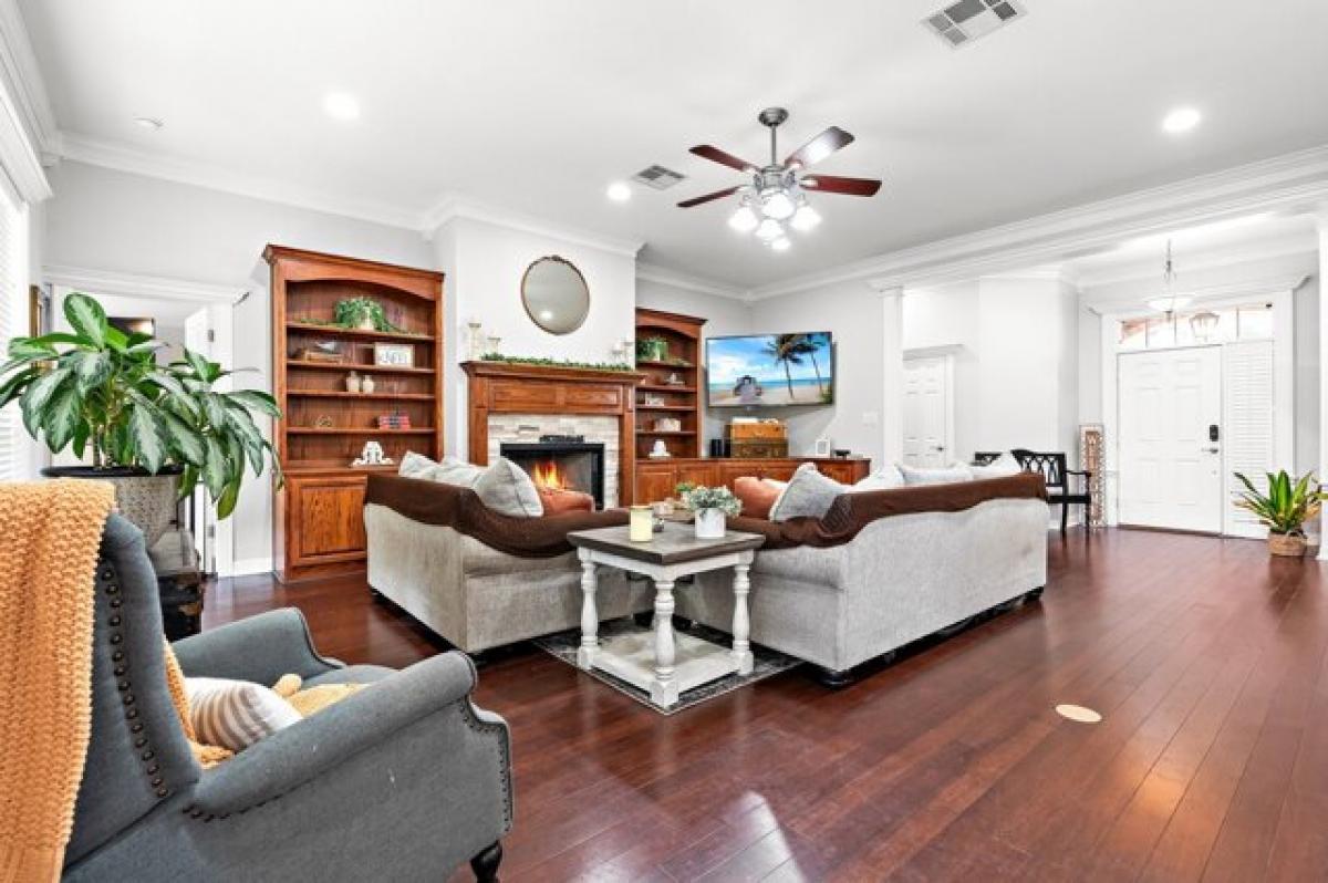 Picture of Home For Sale in Waco, Texas, United States