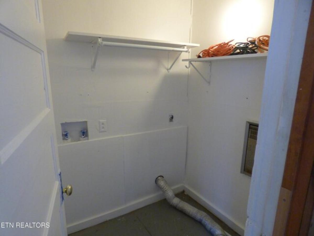 Picture of Home For Sale in Knoxville, Tennessee, United States