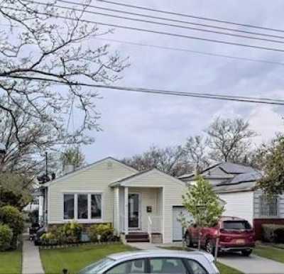 Home For Sale in Brooklyn, New York