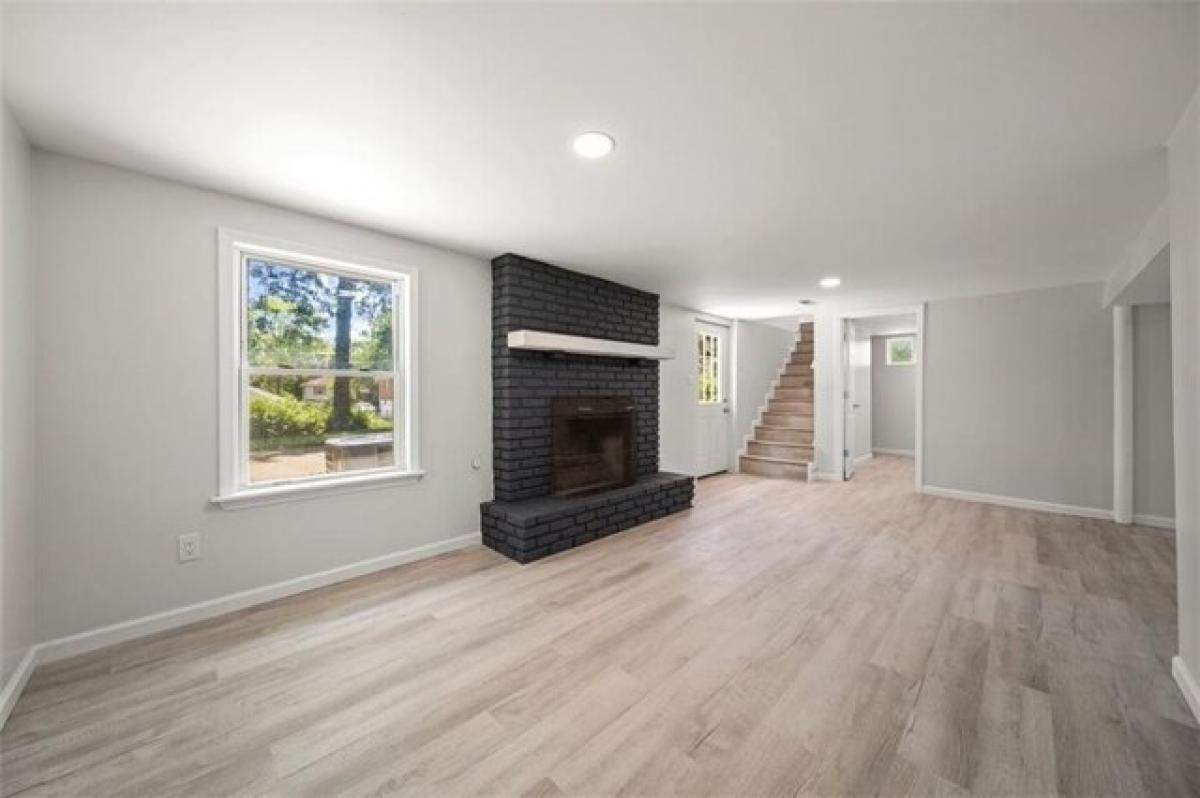 Picture of Home For Sale in Independence, Missouri, United States