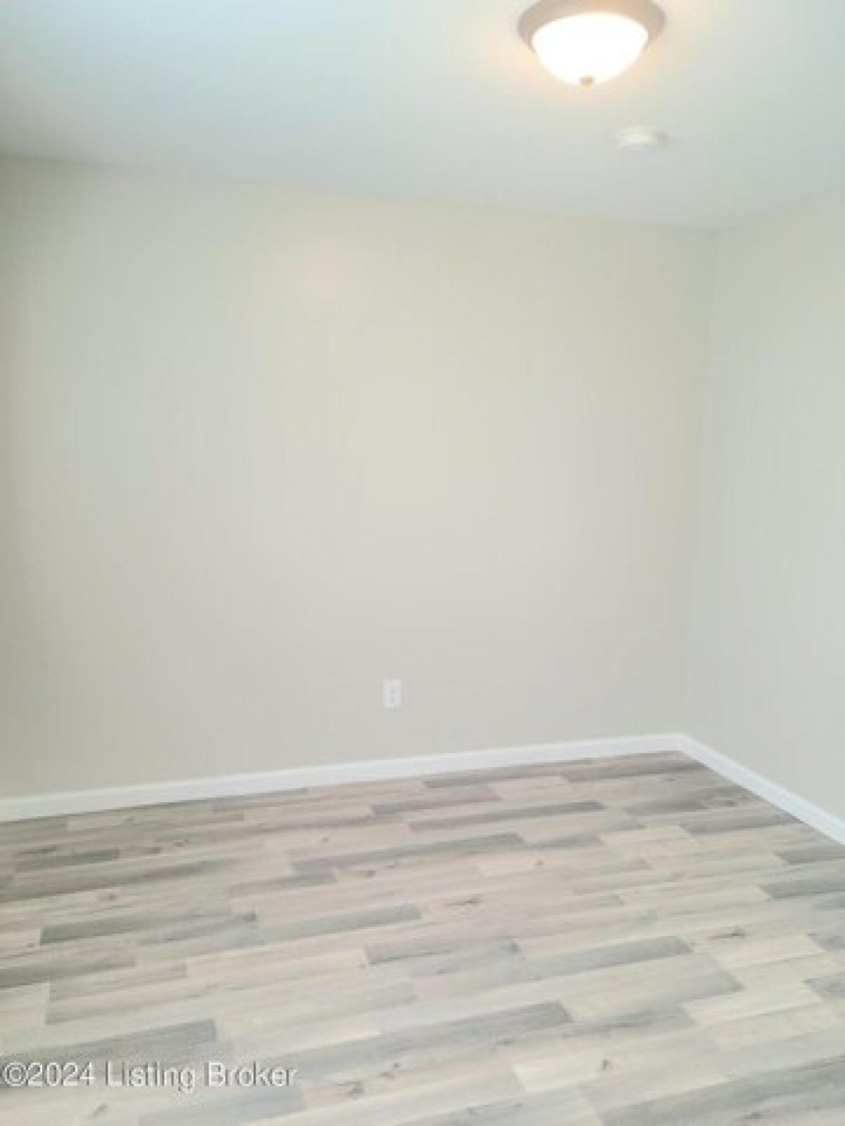 Picture of Home For Sale in Louisville, Kentucky, United States