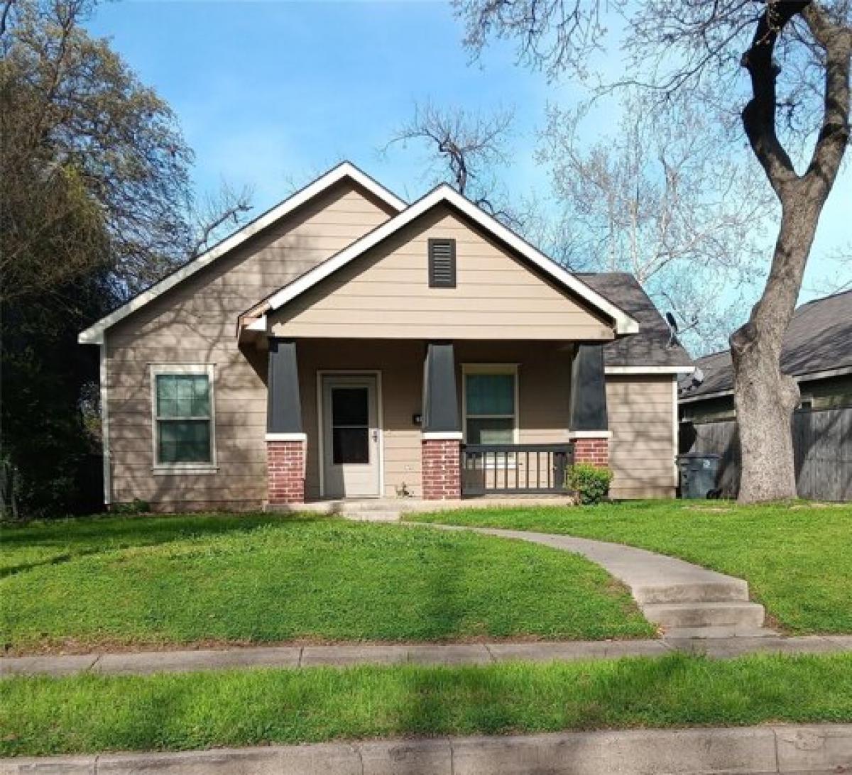 Picture of Home For Sale in Dallas, Texas, United States