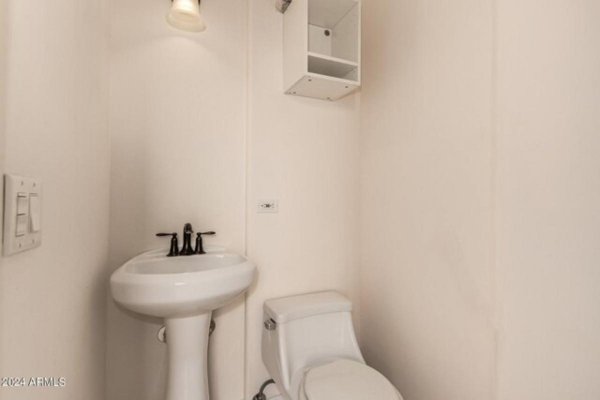 Picture of Home For Sale in Phoenix, Arizona, United States