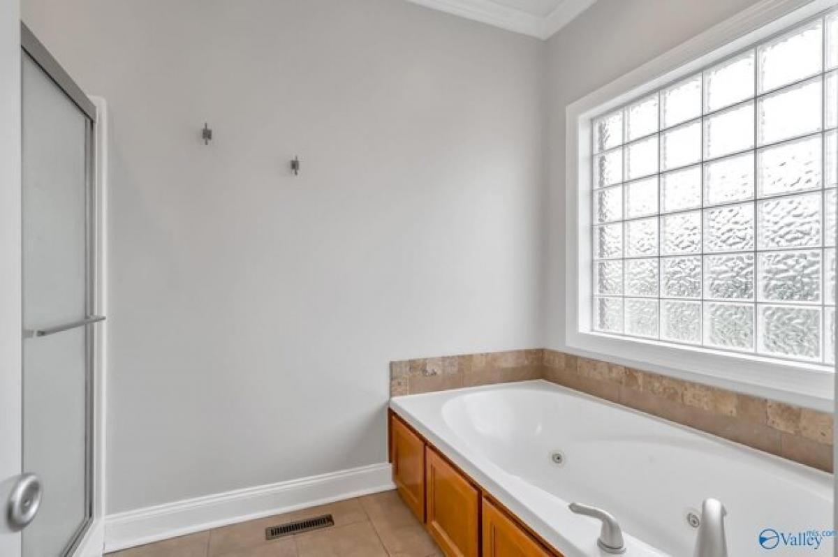 Picture of Home For Sale in Huntsville, Alabama, United States